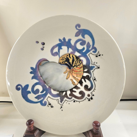 貝光琉紋 (Shell Light and Golden Patterns)