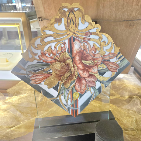 金焰紅花 (Golden Flame Red Blossom)