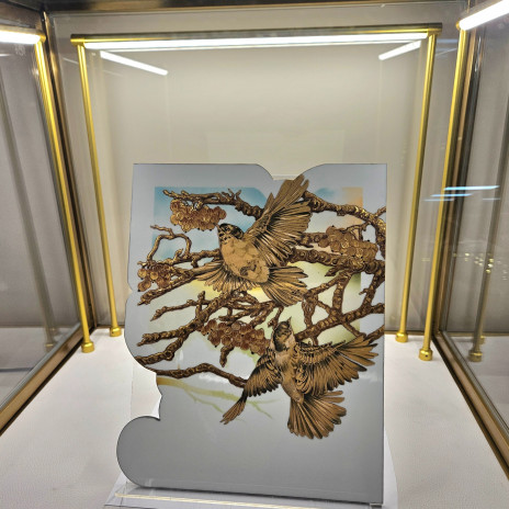 金羽鳴春（Golden Wings Singing Spring）