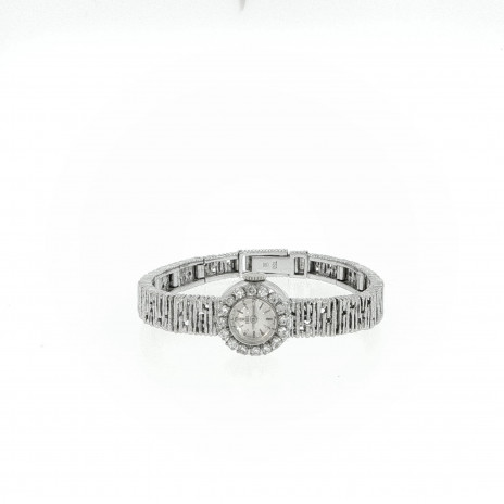 Vintage-Style White Gold Diamond Halo Watch 復古風白金鑽石奢華腕錶